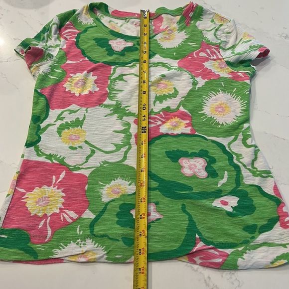 Lilly Pulitzer SS t-shirt, Size Small - Picture 3 of 5